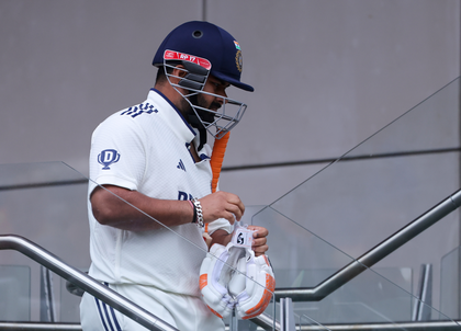 'I had seen Anil Kumble...': Ex-cricketers applaud Pant's 'act of courage' in Manchester | 'I had seen Anil Kumble...': Ex-cricketers applaud Pant's 'act of courage' in Manchester
