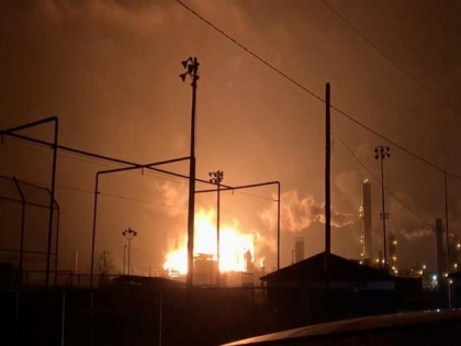 Thousands evacuated in Texas after Explosion at Port Neches Chemical Plant | Thousands evacuated in Texas after Explosion at Port Neches Chemical Plant