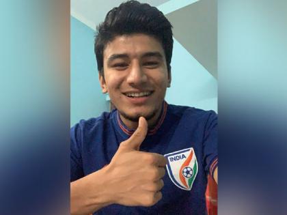 Dhoni is my favourite cricketer, he is very down to earth: Midfielder Anirudh Thapa | Dhoni is my favourite cricketer, he is very down to earth: Midfielder Anirudh Thapa