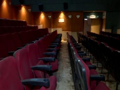Single screen theatres remain shut in Pune despite permission to open | Single screen theatres remain shut in Pune despite permission to open