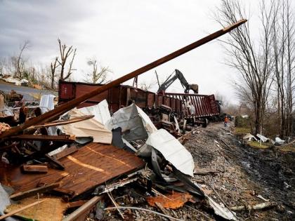 Death toll may rise to 100 after 30 tornadoes rip through 6 US states | Death toll may rise to 100 after 30 tornadoes rip through 6 US states