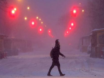 Storm threatens millions of Americans with heavy snow, high-speed winds on US East Coast | Storm threatens millions of Americans with heavy snow, high-speed winds on US East Coast