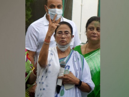 Bhabanipur gives verdict in favour of 'Didi'; Mamata Banerjee wins by-polls with record margin | Bhabanipur gives verdict in favour of 'Didi'; Mamata Banerjee wins by-polls with record margin