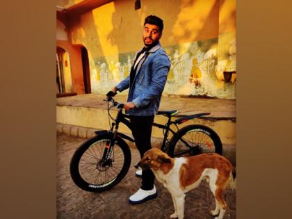 Arjun Kapoor asks people to be like his dog who prefers to 'chill at home' | Arjun Kapoor asks people to be like his dog who prefers to 'chill at home' Arjun Kapoor asks people to be like his dog who prefers to 'chill at home' | Arjun Kapoor asks people to be like his dog who prefers to 'chill at home'