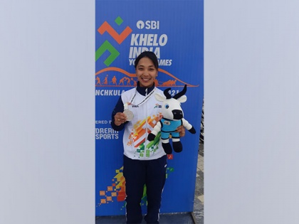 KIYG 2021: Ladakh's lone woman cyclist Leakzes Angmo borrows wheels to win silver | KIYG 2021: Ladakh's lone woman cyclist Leakzes Angmo borrows wheels to win silver
