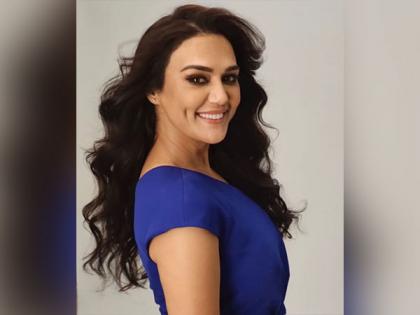 Preity Zinta posts selfie with heart-warming smile, fans say "you're glowing!" | Preity Zinta posts selfie with heart-warming smile, fans say "you're glowing!" Preity Zinta posts selfie with heart-warming smile, fans say "you're glowing!" | Preity Zinta posts selfie with heart-warming smile, fans say "you're glowing!"