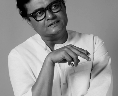 Saswata Chatterjee plays cop in Bengali streaming series 'Abar Proloy' | Saswata Chatterjee plays cop in Bengali streaming series 'Abar Proloy' Saswata Chatterjee plays cop in Bengali streaming series 'Abar Proloy' | Saswata Chatterjee plays cop in Bengali streaming series 'Abar Proloy'