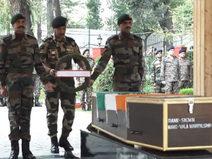 ‘Operation Halan’: Army pays tributes to its valiant bravehearts | ‘Operation Halan’: Army pays tributes to its valiant bravehearts ‘Operation Halan’: Army pays tributes to its valiant bravehearts | ‘Operation Halan’: Army pays tributes to its valiant bravehearts