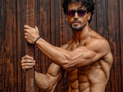 Tiger Shroff wraps up 'Ganapath: Part 1' | Tiger Shroff wraps up 'Ganapath: Part 1' Tiger Shroff wraps up 'Ganapath: Part 1' | Tiger Shroff wraps up 'Ganapath: Part 1'