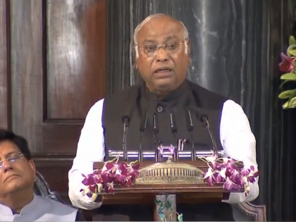 Kharge condoles death of 24 patients at Maha govt hospital, demands probe | Kharge condoles death of 24 patients at Maha govt hospital, demands probe Kharge condoles death of 24 patients at Maha govt hospital, demands probe | Kharge condoles death of 24 patients at Maha govt hospital, demands probe