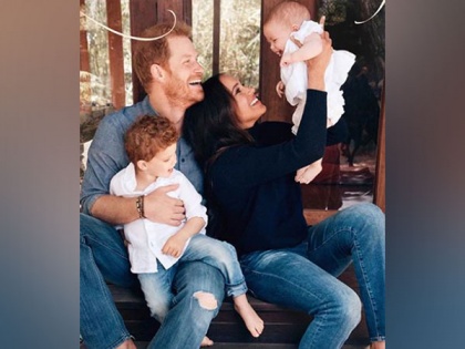 Prince Harry, Meghan Markle reveal first picture newborn daughter Lilibet in Christmas holiday card | Prince Harry, Meghan Markle reveal first picture newborn daughter Lilibet in Christmas holiday card
