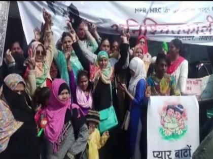 Transgenders hold protest march in Lucknow against CAA | Transgenders hold protest march in Lucknow against CAA Transgenders hold protest march in Lucknow against CAA | Transgenders hold protest march in Lucknow against CAA