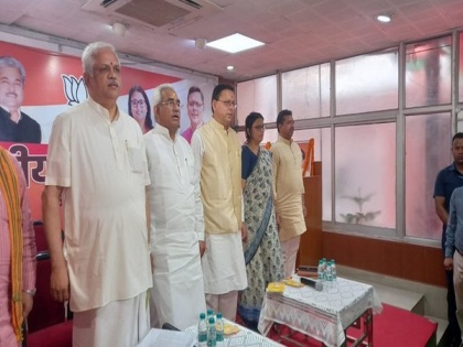Uttarakhand CM attends BJP meet for second consecutive day | Uttarakhand CM attends BJP meet for second consecutive day