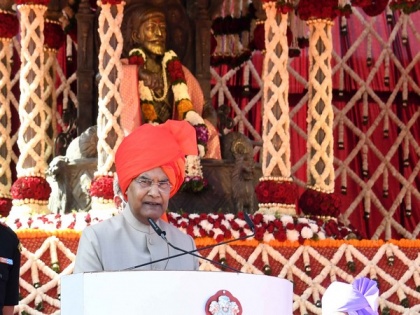 President Kovind visits Raigad fort, pays tributes to Chhatrapati Shivaji Maharaj | President Kovind visits Raigad fort, pays tributes to Chhatrapati Shivaji Maharaj