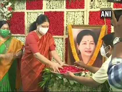 As our Amma wished, our govt should be there even after 100 years: Sasikala after paying tributes to Jayalalithaa | As our Amma wished, our govt should be there even after 100 years: Sasikala after paying tributes to Jayalalithaa