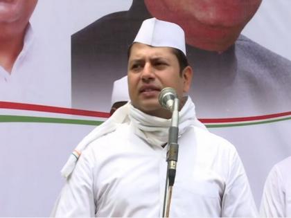 FIR filed against Ashok Gehlot son Vaibhav Gehlot in Maharashtra's Nashik over fraud allegations | FIR filed against Ashok Gehlot son Vaibhav Gehlot in Maharashtra's Nashik over fraud allegations FIR filed against Ashok Gehlot son Vaibhav Gehlot in Maharashtra's Nashik over fraud allegations | FIR filed against Ashok Gehlot son Vaibhav Gehlot in Maharashtra's Nashik over fraud allegations