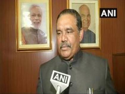 Singhu border murder: Lakhbir Singh's family meets National Commission for Scheduled Castes chief | Singhu border murder: Lakhbir Singh's family meets National Commission for Scheduled Castes chief Singhu border murder: Lakhbir Singh's family meets National Commission for Scheduled Castes chief | Singhu border murder: Lakhbir Singh's family meets National Commission for Scheduled Castes chief