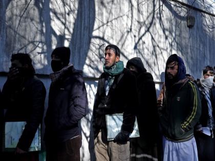 Afghans seeking medical treatment in Pakistan face delays in getting visa | Afghans seeking medical treatment in Pakistan face delays in getting visa