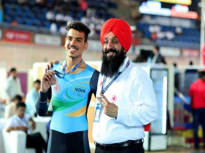 Indian cyclists steal limelight on day-2 of Asian Track Cycling Championships | Indian cyclists steal limelight on day-2 of Asian Track Cycling Championships