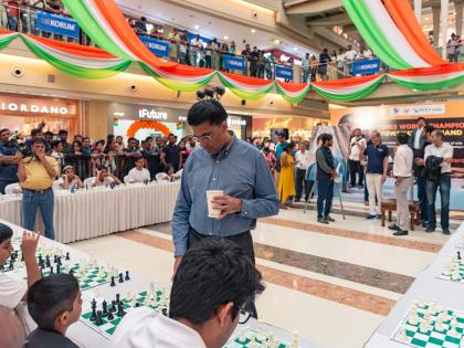 Chess Maestro Vishy Anand takes on 22 players in a simultaneous exhibition match in Thane mall | Chess Maestro Vishy Anand takes on 22 players in a simultaneous exhibition match in Thane mall Chess Maestro Vishy Anand takes on 22 players in a simultaneous exhibition match in Thane mall | Chess Maestro Vishy Anand takes on 22 players in a simultaneous exhibition match in Thane mall