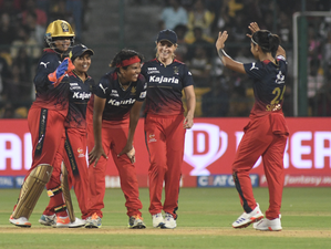 WPL 2024: Mandhana, Perry half-centuries set up RCB's victory over Warriorz | WPL 2024: Mandhana, Perry half-centuries set up RCB's victory over Warriorz