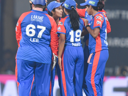 WPL 2026: Delhi Capitals elect to bowl first against Gujarat Giants