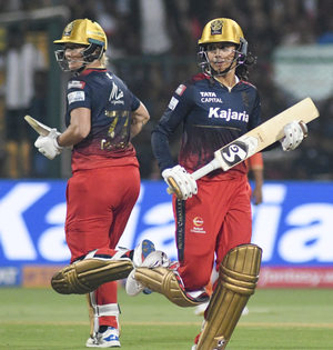 WPL 2024: Clinical bowling helps RCB to easy win against Gujarat Giants | WPL 2024: Clinical bowling helps RCB to easy win against Gujarat Giants