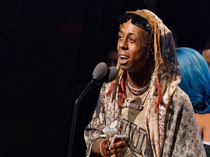 Lil Wayne dedicated BET award performance to Kobe Bryant | Lil Wayne dedicated BET award performance to Kobe Bryant