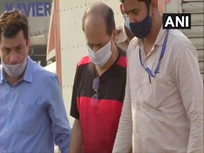 Mumbai court sends Sachin Waze to 14-day police custody in extortion case | Mumbai court sends Sachin Waze to 14-day police custody in extortion case