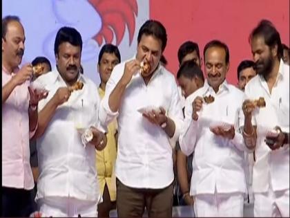 Telangana ministers eat chicken on public stage, to dispel rumours about coronavirus | Telangana ministers eat chicken on public stage, to dispel rumours about coronavirus Telangana ministers eat chicken on public stage, to dispel rumours about coronavirus | Telangana ministers eat chicken on public stage, to dispel rumours about coronavirus