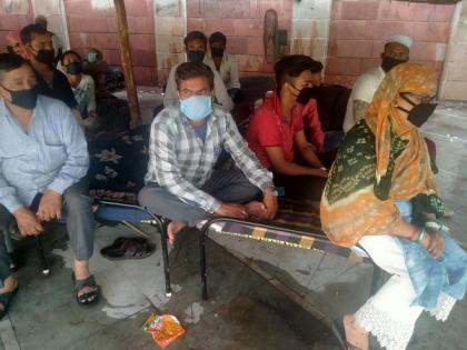 Delhi violence victims sheltered at Idgah camp asked to vacate following Covid19 | Delhi violence victims sheltered at Idgah camp asked to vacate following Covid19