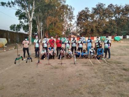 ITBP trains local children in Naxal-hit Kondagaon district in archery | ITBP trains local children in Naxal-hit Kondagaon district in archery