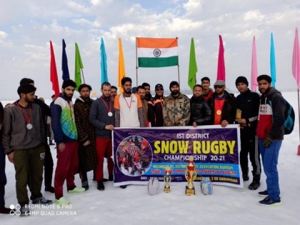 Snow Rugby championship in J-K's Budgam gets overwhelming response | Snow Rugby championship in J-K's Budgam gets overwhelming response