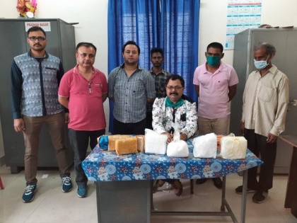2 arrested, cocaine seized from West Bengal's Siliguri hotel | 2 arrested, cocaine seized from West Bengal's Siliguri hotel