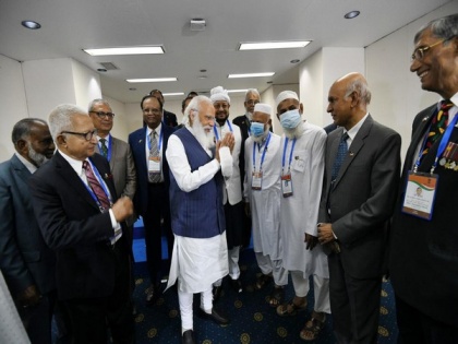 PM Modi meets community leaders, mukhtijoddhas, youth achievers in Bangladesh | PM Modi meets community leaders, mukhtijoddhas, youth achievers in Bangladesh