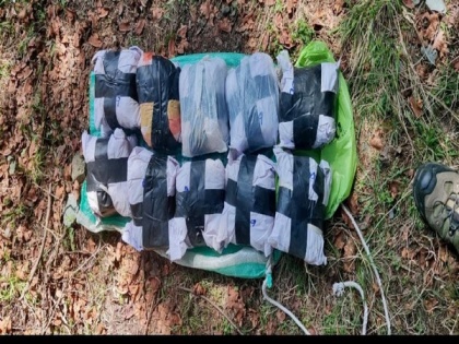 Indian Army, BSF foil Pak-sponsored narco-smuggling operation in J-K's Kupwara, recovers narcotics worth Rs 50 crore | Indian Army, BSF foil Pak-sponsored narco-smuggling operation in J-K's Kupwara, recovers narcotics worth Rs 50 crore