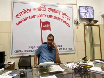 COVID-19: 18,000 AAI employees not taking vaccine jabs due to fear, confusion | COVID-19: 18,000 AAI employees not taking vaccine jabs due to fear, confusion