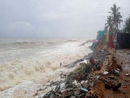 Cyclone Tauktae: 308 people relocated from disaster-prone areas to relief camps in Thiruvananthapuram | Cyclone Tauktae: 308 people relocated from disaster-prone areas to relief camps in Thiruvananthapuram