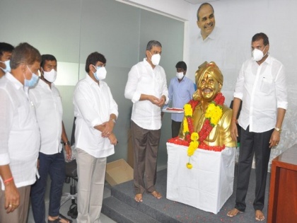 YSRCP celebrates 2 years of CM Jaganmohan Reddy's governance in Andhra | YSRCP celebrates 2 years of CM Jaganmohan Reddy's governance in Andhra