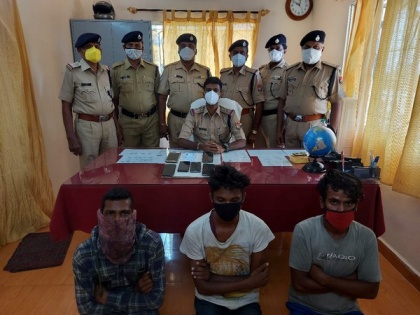 Andhra Pradesh: 3 apprehended for stealing passengers' belongings, chain snatching in trains | Andhra Pradesh: 3 apprehended for stealing passengers' belongings, chain snatching in trains