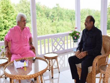 LS Speaker Om Birla meets J-K LG Manoj Sinha | LS Speaker Om Birla meets J-K LG Manoj Sinha