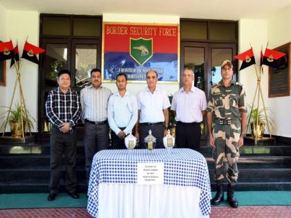 BSF seizes snake venom worth Rs 57 cr from Indo-Bangladesh border | BSF seizes snake venom worth Rs 57 cr from Indo-Bangladesh border BSF seizes snake venom worth Rs 57 cr from Indo-Bangladesh border | BSF seizes snake venom worth Rs 57 cr from Indo-Bangladesh border