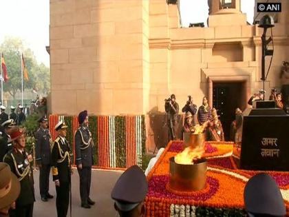 Retired Army officers hail Centre's decision to merge Amar Jawan Jyoti with flame at War Memorial Memorial | Retired Army officers hail Centre's decision to merge Amar Jawan Jyoti with flame at War Memorial Memorial Retired Army officers hail Centre's decision to merge Amar Jawan Jyoti with flame at War Memorial Memorial | Retired Army officers hail Centre's decision to merge Amar Jawan Jyoti with flame at War Memorial Memorial