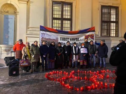 Austria: Tibetans organize rally demanding boycott of winter Olympics over human rights violations | Austria: Tibetans organize rally demanding boycott of winter Olympics over human rights violations