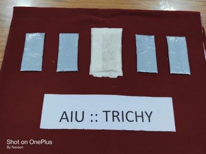 Custom arrested two smugglers with over 1.5 kg gold in Trichy | Custom arrested two smugglers with over 1.5 kg gold in Trichy