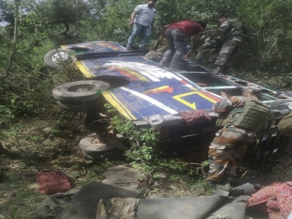 One dead, 56 injured in bus accident in J-K's Rajouri | One dead, 56 injured in bus accident in J-K's Rajouri