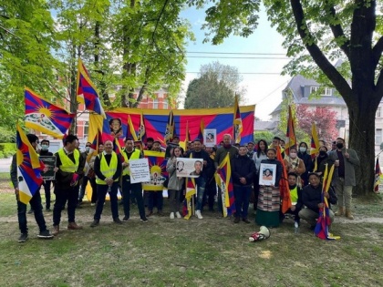 Rights Group protests in Brussels against China, demanding release of Panchen Lama | Rights Group protests in Brussels against China, demanding release of Panchen Lama