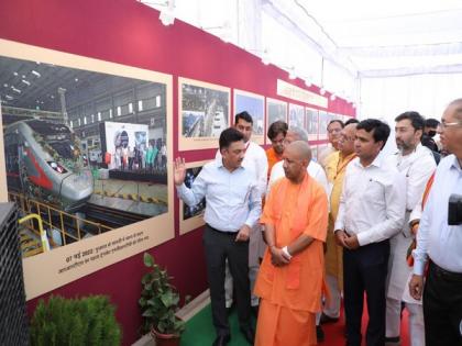 UP CM Yogi inspects Delhi-Meerut RRTS corridor's ongoing construction work | UP CM Yogi inspects Delhi-Meerut RRTS corridor's ongoing construction work