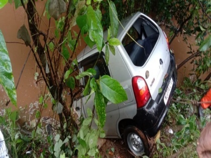 Car plunges into canal in Kerala's Vennikulam, 3 dead | Car plunges into canal in Kerala's Vennikulam, 3 dead