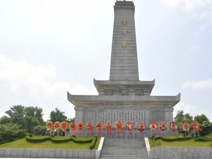 Pyongyang renovates N.Korea-China friendship tower | Pyongyang renovates N.Korea-China friendship tower